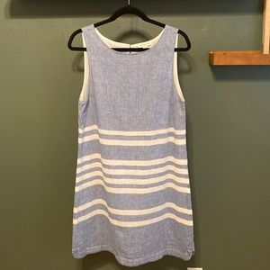 Beach lunch lounge linen dress